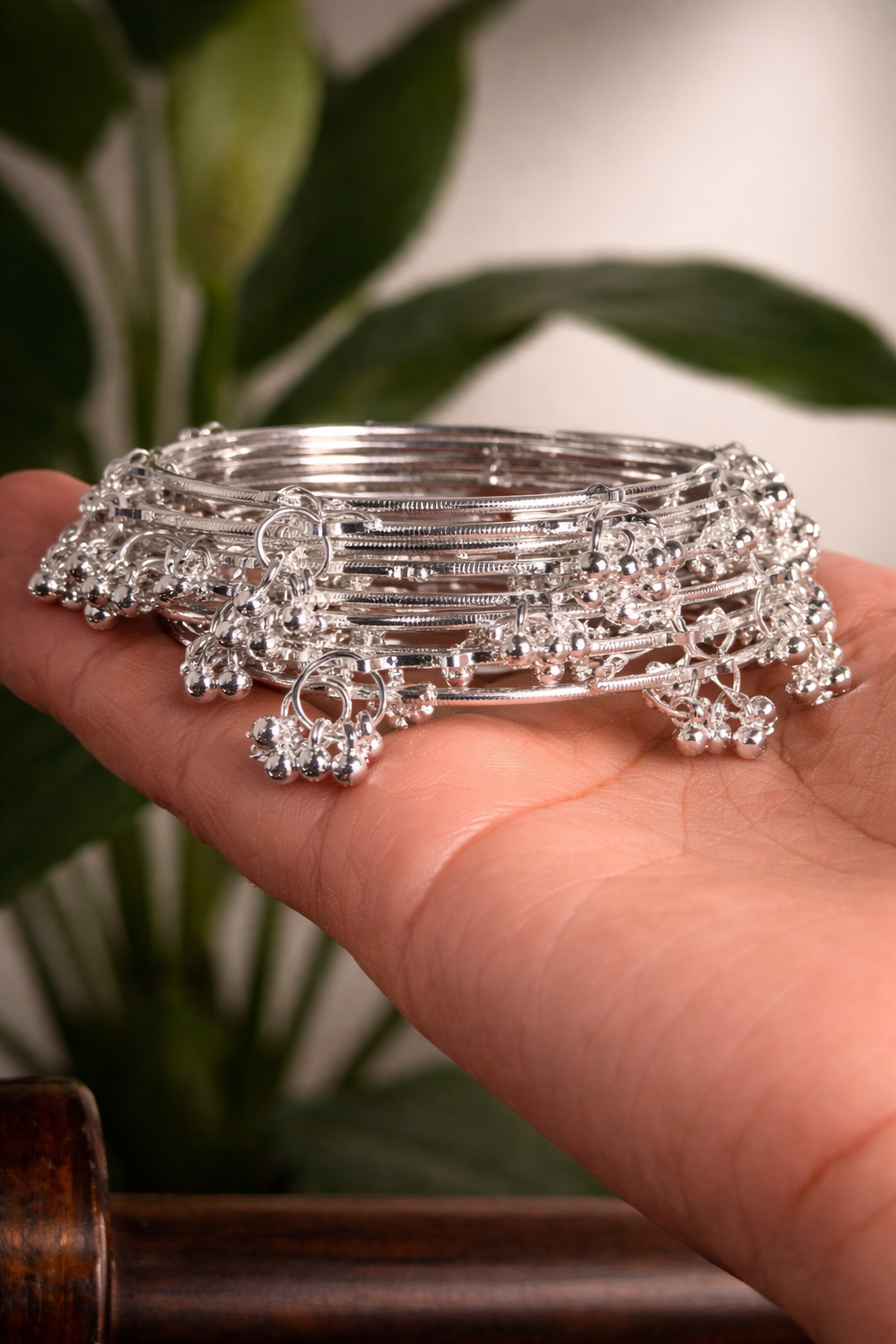 Delicate Silver Gungroo (8)