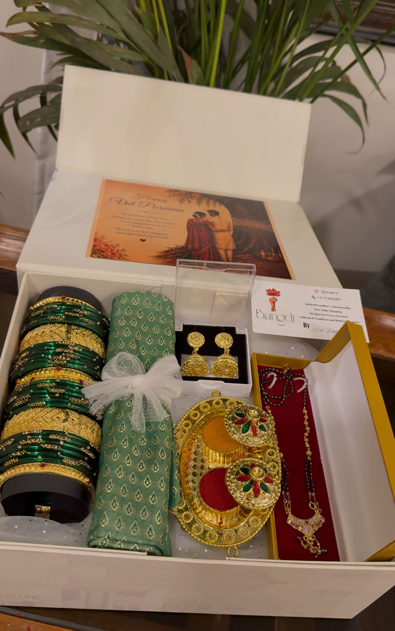 Vatpournima Hamper