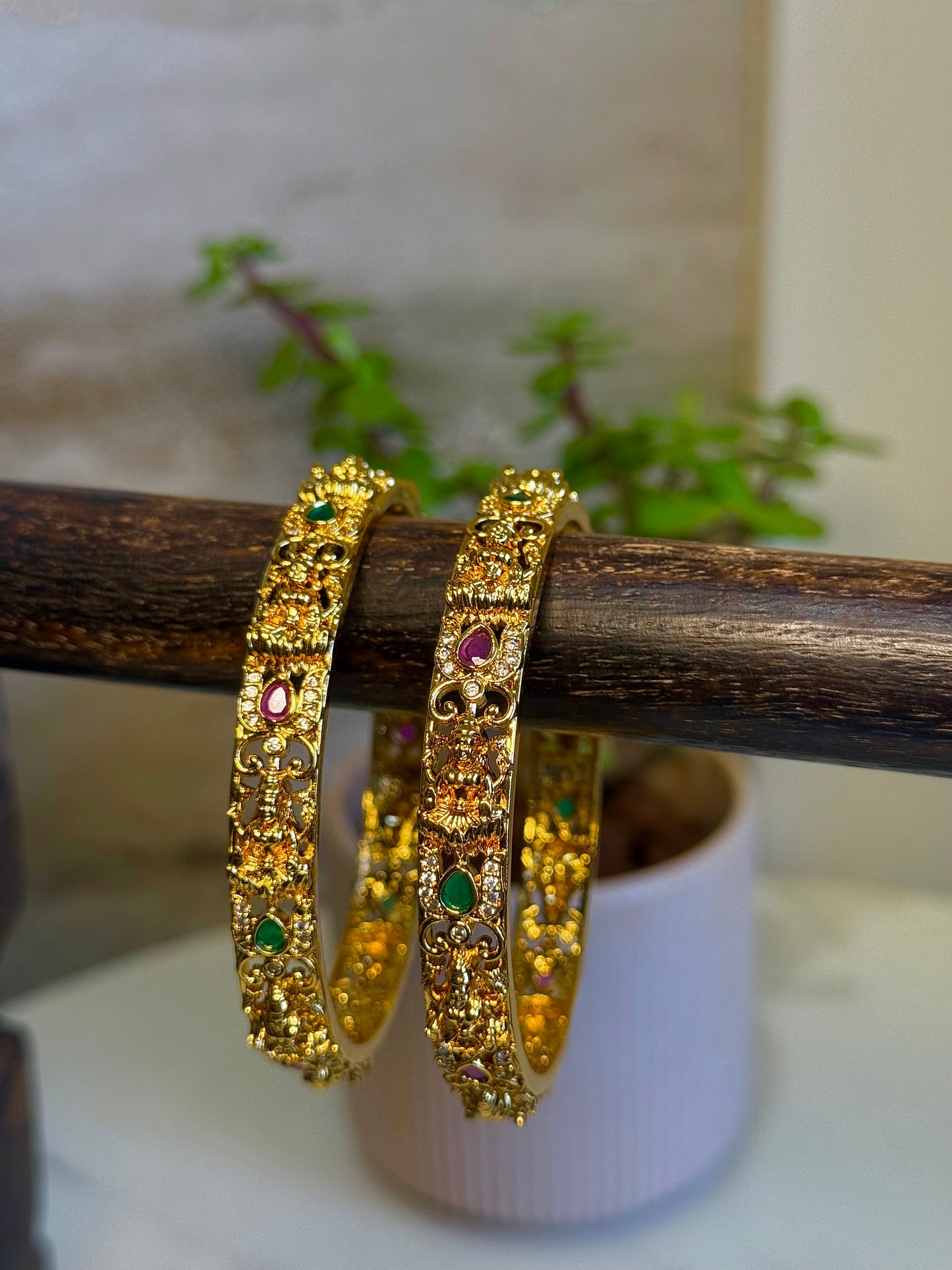 Ananthya Bangles (Pair)